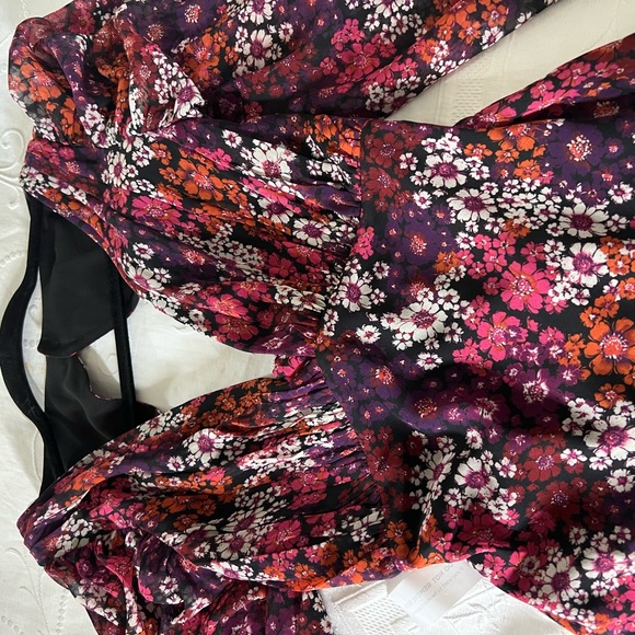 NWT FAME AND PARTNERS BEAUTIFUL FLORAL DRESS IN A PERFECT FALL COLOR-WAY - Picture 7 of 11